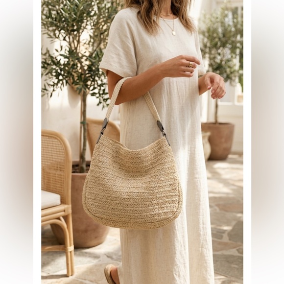 Stella & Dot Handbags - Woven Straw Hobo Bag – Natural